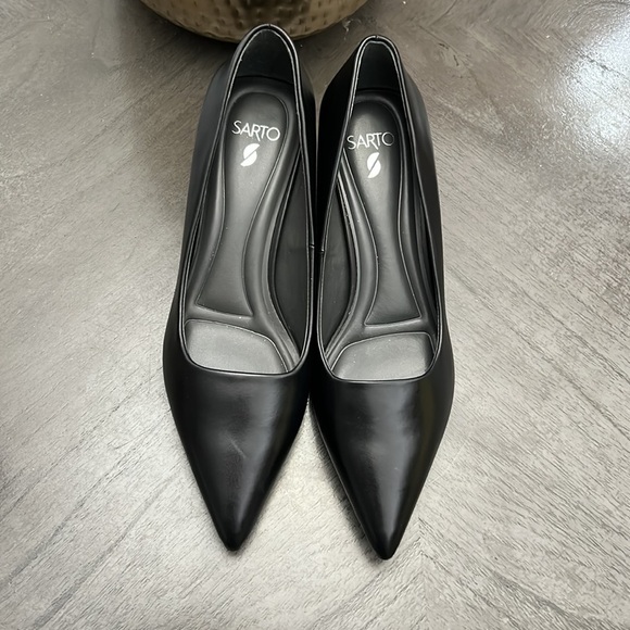 Franco Sarto Diva Leather Kitten Heel Pumps - Picture 6 of 13